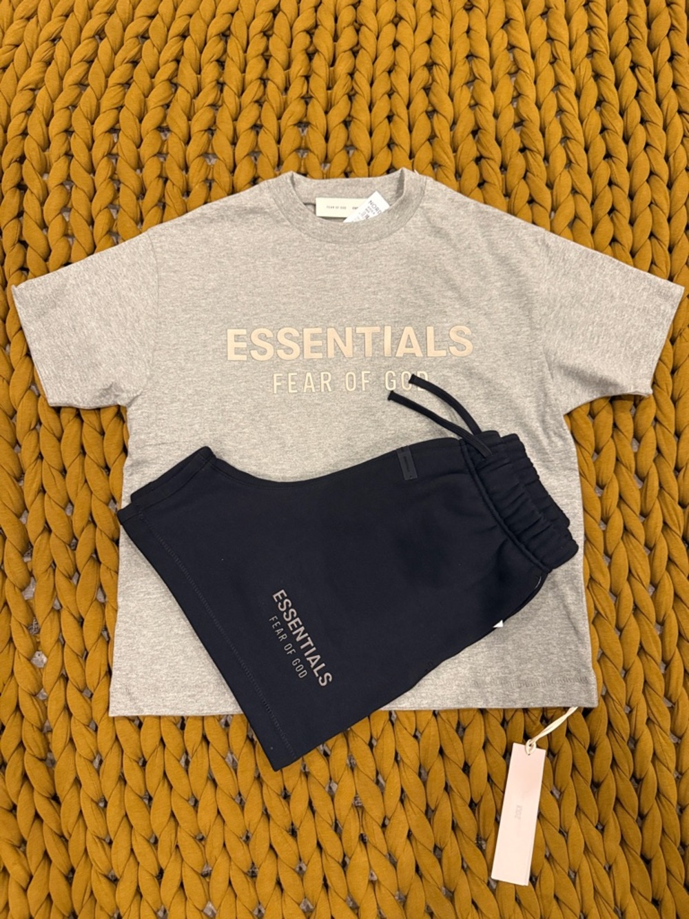 Fear of God Essentials Set